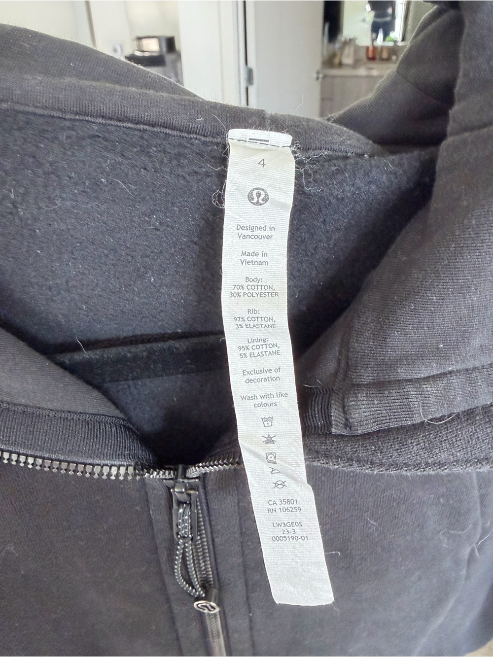Lululemon Cropped Scuba Hoodie Zip Up Jacket Black Size 4 - Picture 6 of 9